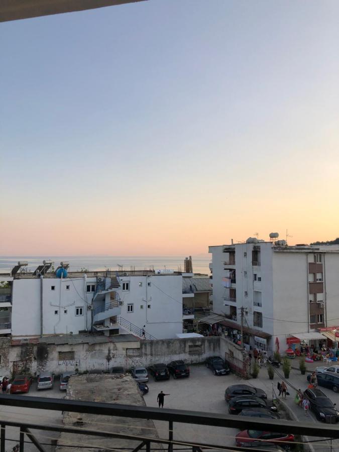 Center Hotel Pirro Химара Экстерьер фото