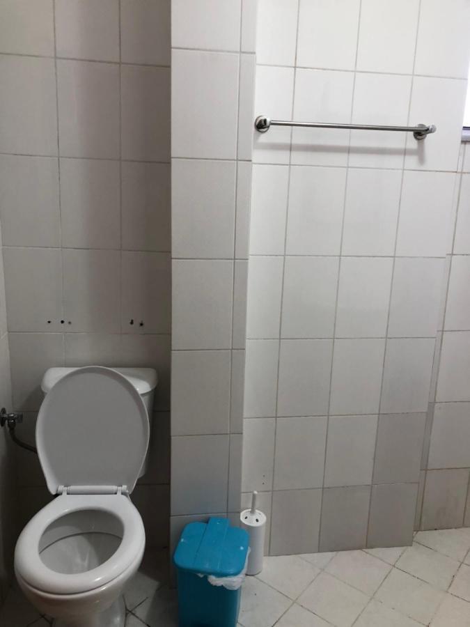 Center Hotel Pirro Химара Экстерьер фото